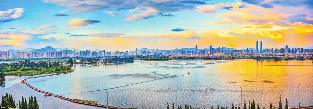 凝心聚力谱写高质量发展新篇章——习近平总书记在云南考察时的重要讲话激励广大干部群众改革创新真抓实干(图1)