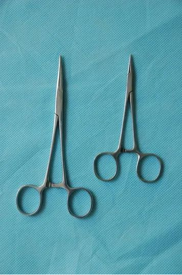 手术钳子都有哪些【健康科普】手术室常用的器械你认识几个？_https://www.jmylbn.com_新闻资讯_第4张