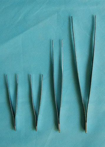 手术钳子都有哪些【健康科普】手术室常用的器械你认识几个？_https://www.jmylbn.com_新闻资讯_第14张