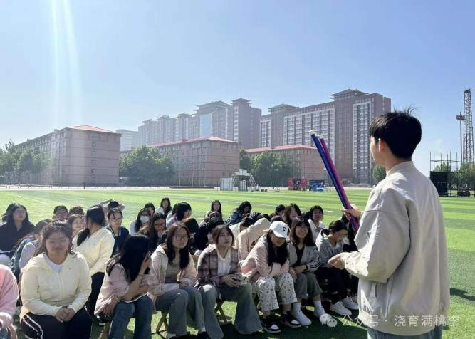 “趣”动逐风，“育”梦同行    教育学院趣味运动会圆满落幕！