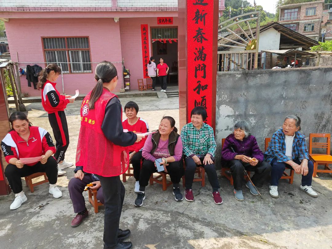 昭平镇"三强化三确保"推进"扫黄打非"工作