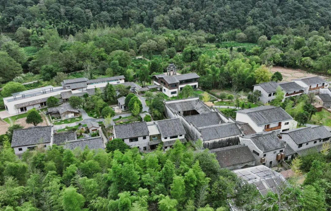 黄山檀舍温泉酒店2199元3晚 暑假周末不加价含续住