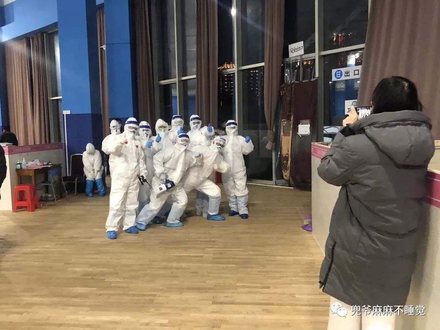 以为自己战胜了新冠肺炎，嘚瑟几天后，我被送入武汉方舱医院！（组图） - 56