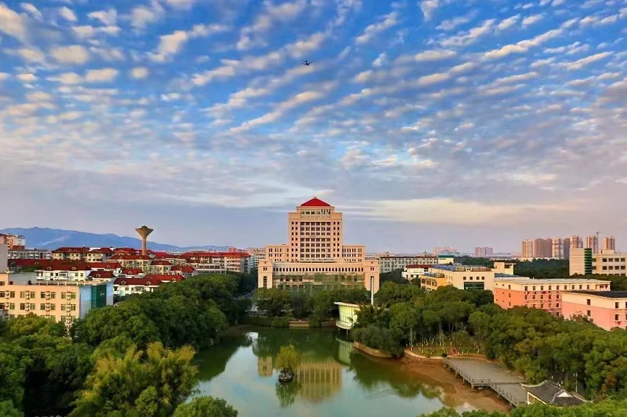 江财考研人,快来一起云游校园!