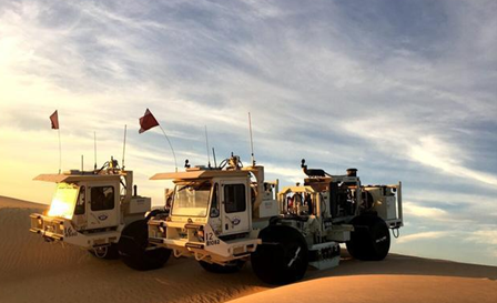 石油勘探可控震源车激发平板模态测试的图1