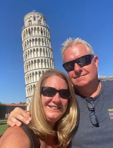 退休夫妇花10万“邮轮养老”：船上住15年，包吃包打扫，环游世界4圈，比房租便宜得多！