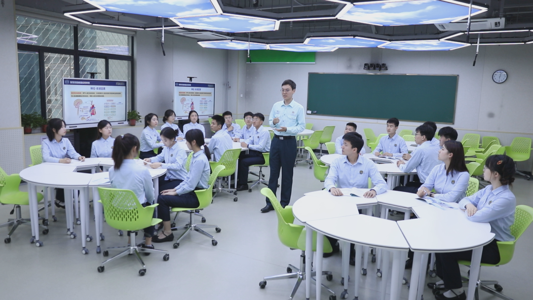 軍醫大的錄取分數線是多少_軍醫學院校大學錄取分數線_2023年第四軍醫大學招生網錄取分數線