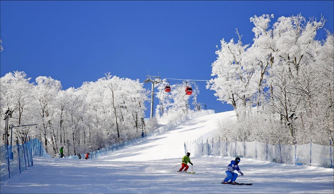 长白山万达滑雪场2026-2027雪季早鸟酒店套餐 400元起连住含权益
