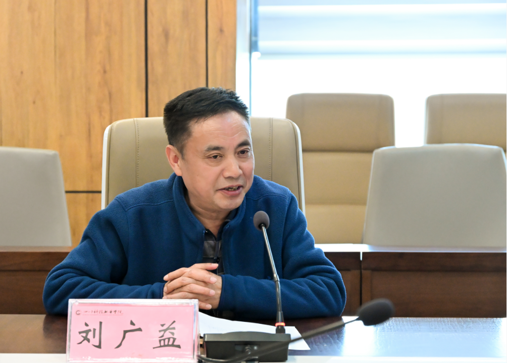 我校与眉山环天人才发展有限公司签署战略合作协议(图2)