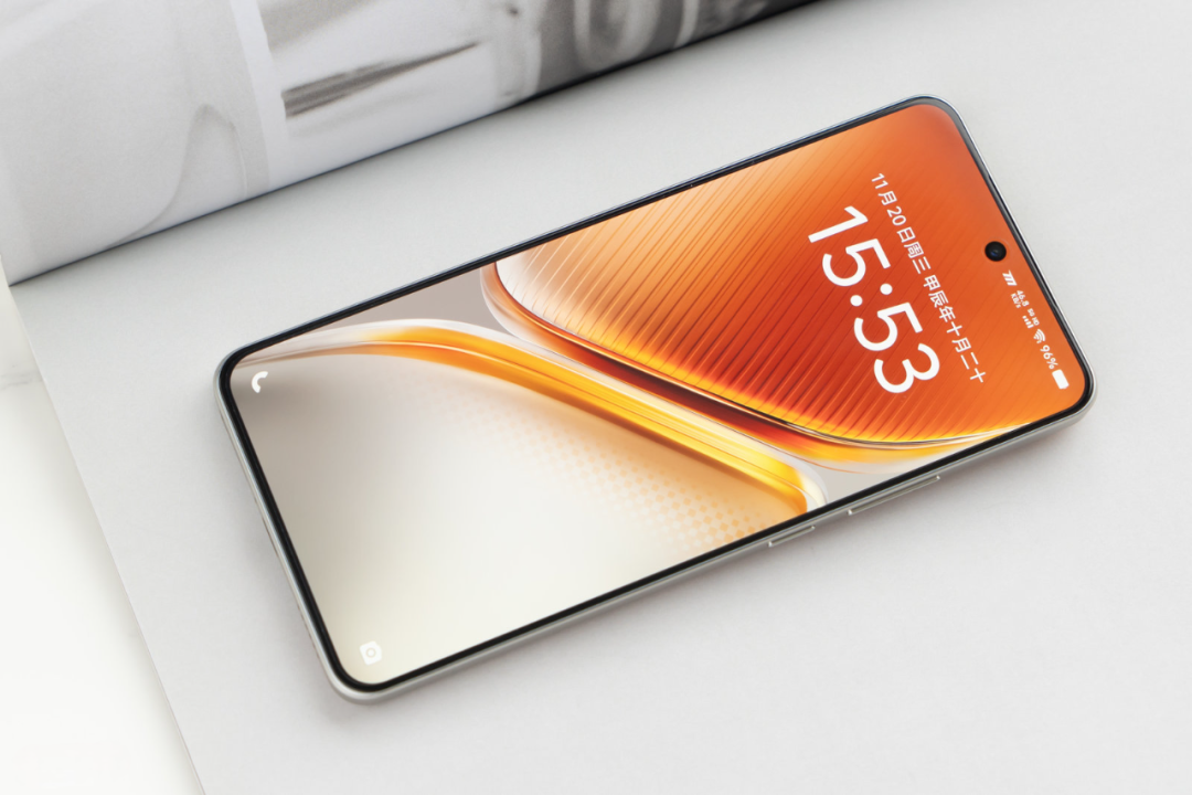 2000左右，“最奈斯”的直屏手机