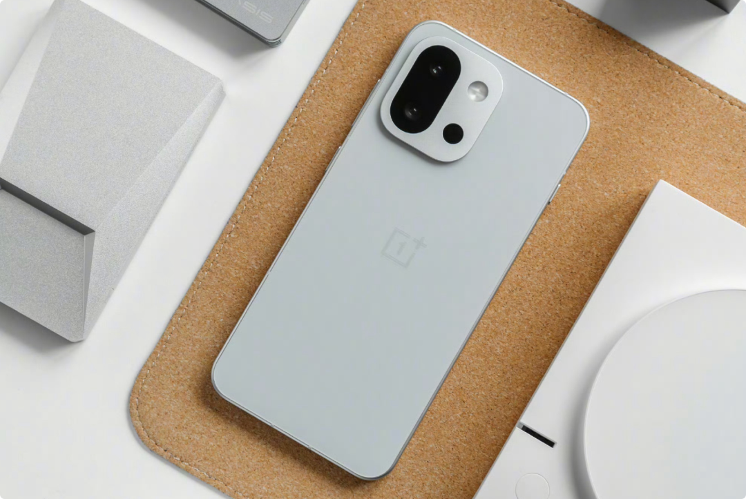 2025续航“称王”的旗舰手机