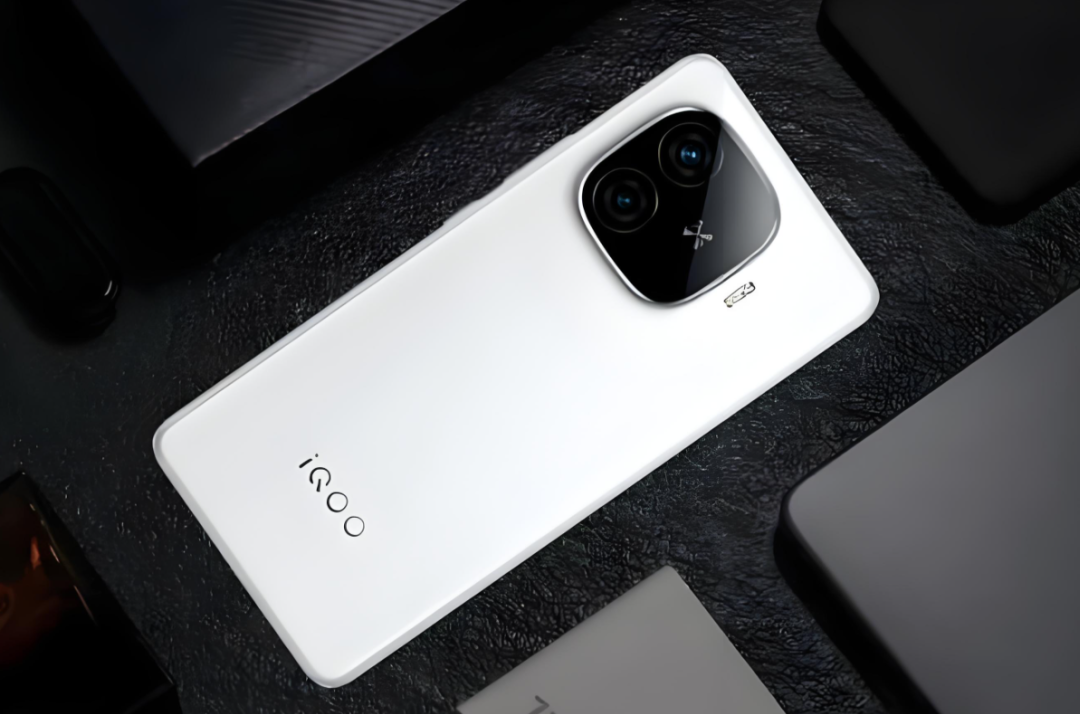 8月换手机别乱买，3款“口碑不错”的性能机高配低价仅1255元起