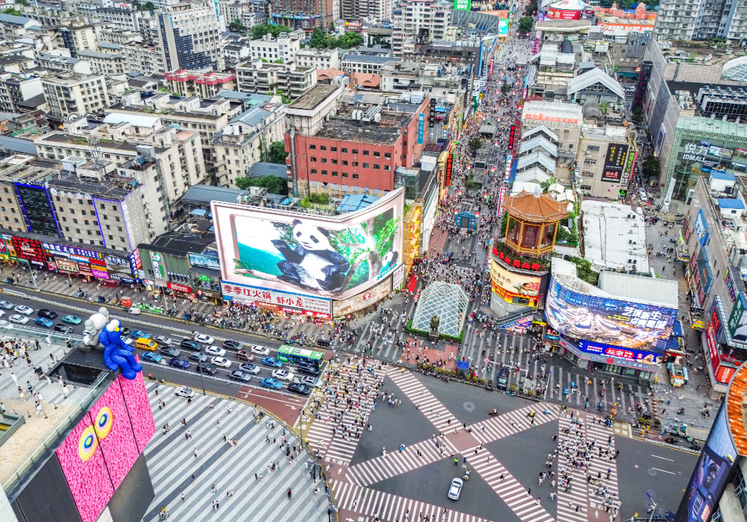 长沙天心区五一商圈。