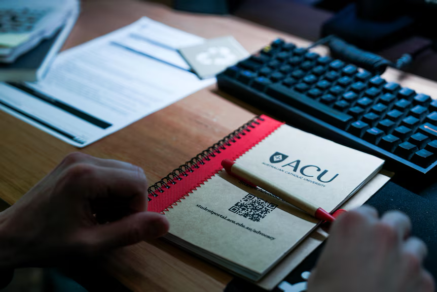 澳洲一大学AI 检测出错，近6000 学生遭误判学术不端- 手机版