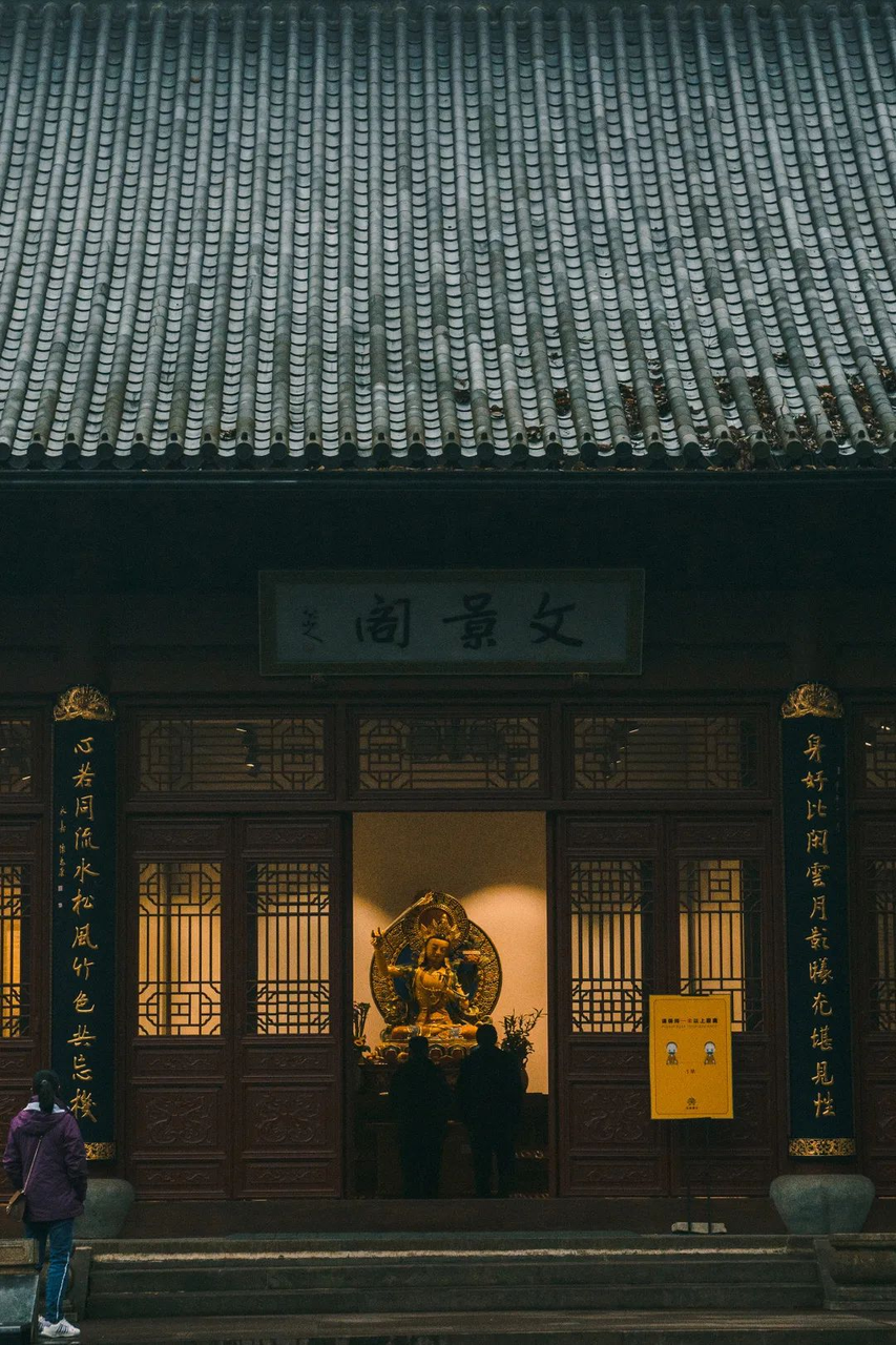 去庙里求子真的灵吗_随便庙里求子去好吗_千万别随便去庙里求子