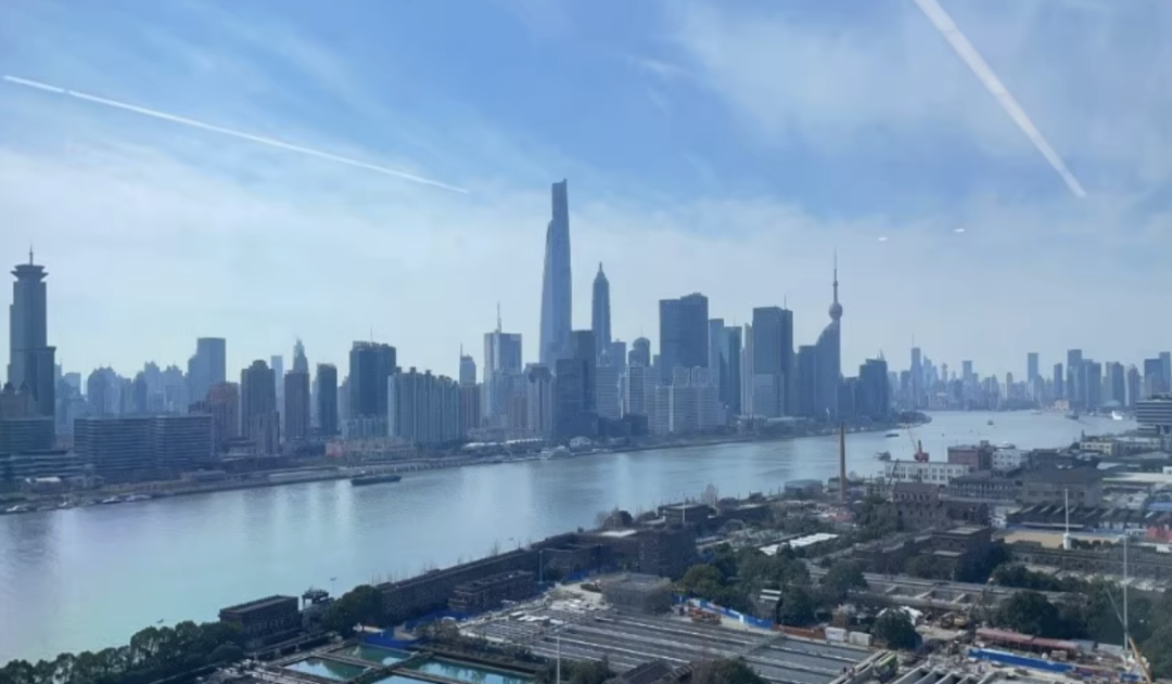 房企巨头上海总部大楼被6折甩卖