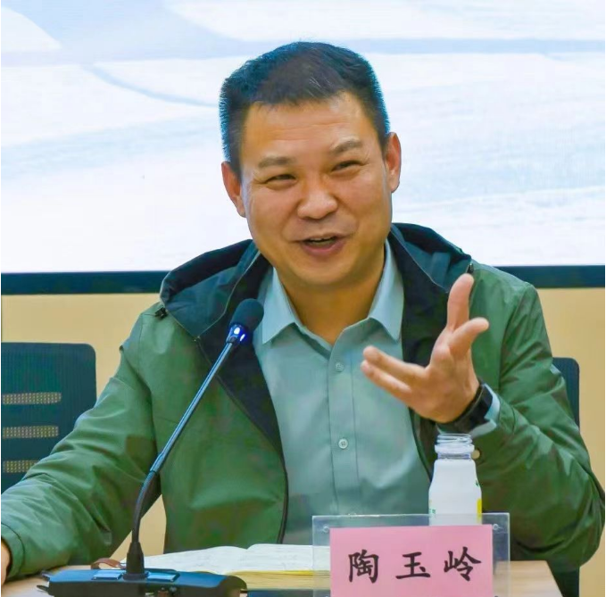 新希望高管人事变动陶玉岭升任执行总裁刘畅成绩差的会主动减产今年