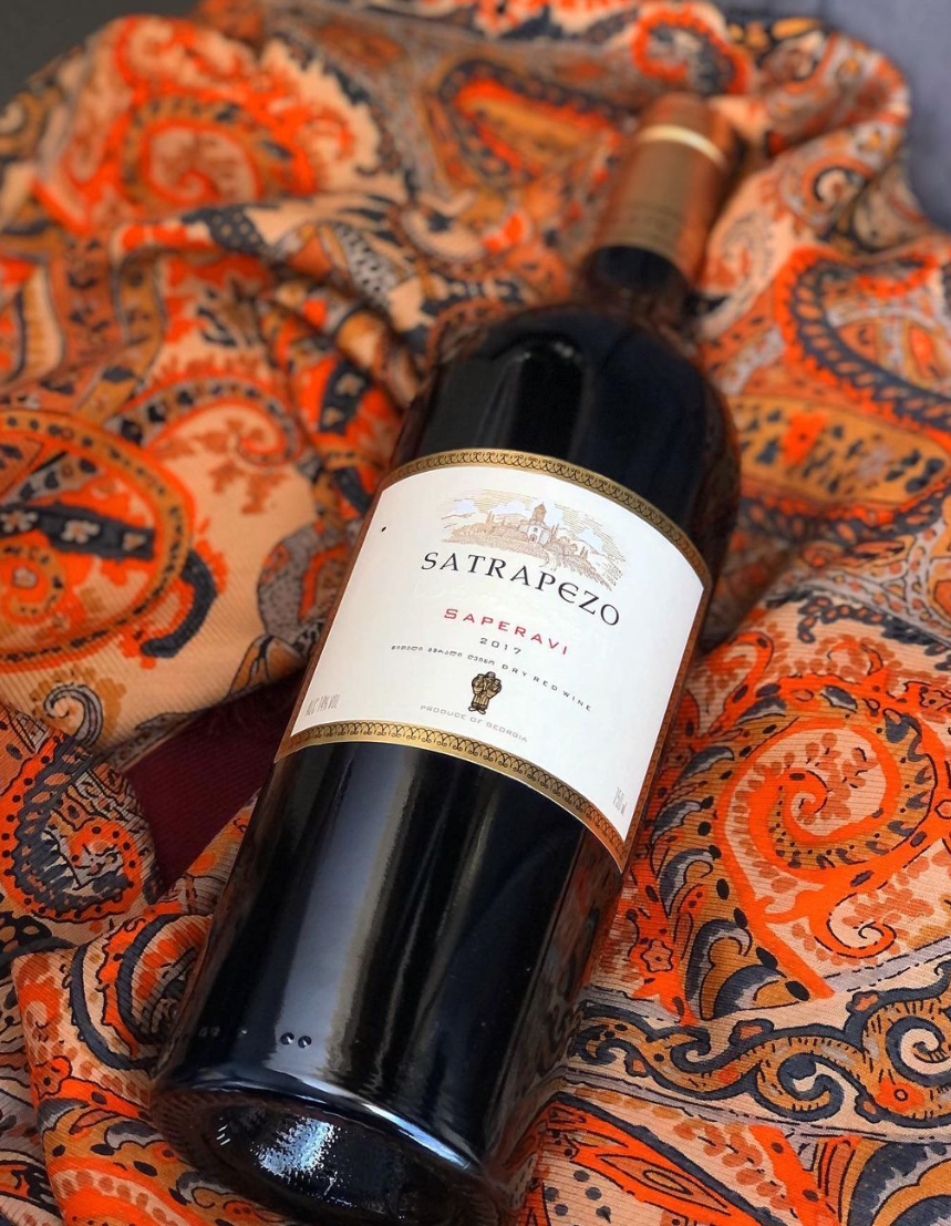 刚对华免签！却拒不出席亚运会？这个最欧洲的亚洲小国，到底藏着什么！