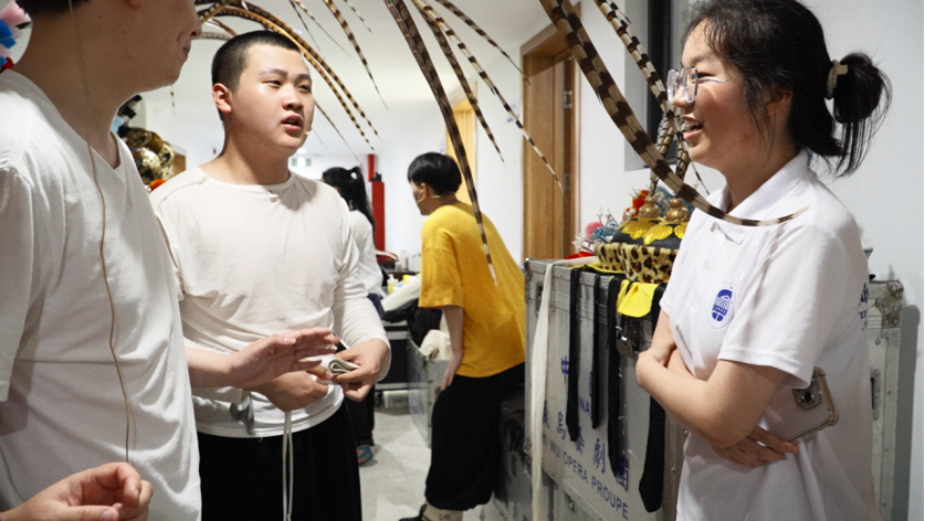 六腔是什么暑期社会实践 ｜ “六腔古音新唱，八婺内蕴外张”——浙外赴义乌拍摄婺剧纪录片助力中华文化国际传播小分队_https://www.jmylbn.com_新闻资讯_第4张