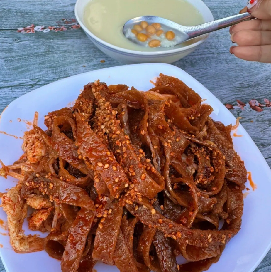 即将通高铁！几乎无攻略的冷门小城，碳水比西安地道，靠美食也该火了！