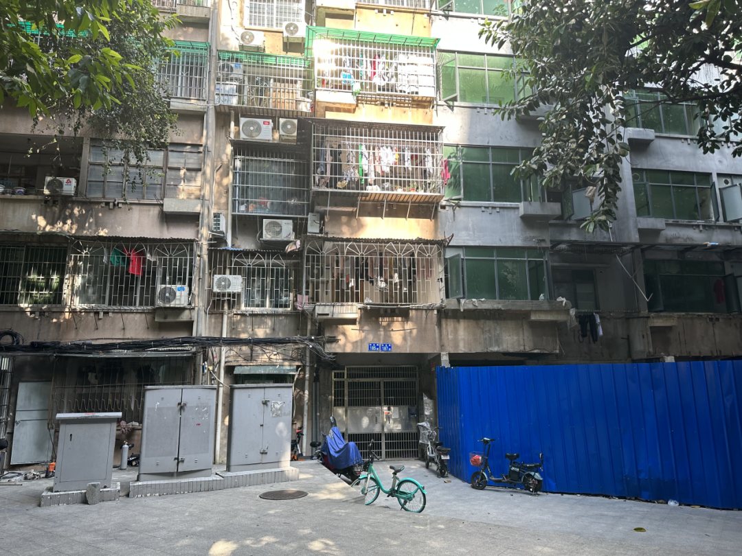 越秀区淘金路187号小区，有人一口气甩卖21套住宅？