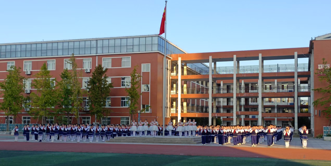 睢宁县新城区实验小学 千人陶笛展演图1.png