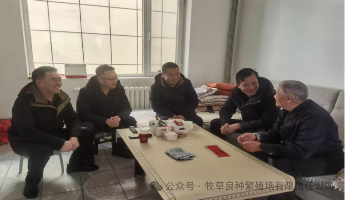 公司班子成员看望慰问老领导、老职工、困难职工(图1) 图片