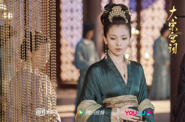 改编自人气网络作家米兰lady的网络小说《女君纪》,是的,米兰lady还写