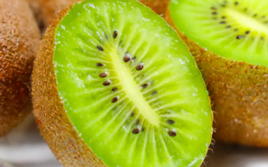 夏日瘦身无忧:这十种低糖水果,减肥也能尽情享受