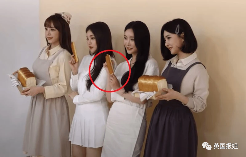 韩国男网友集体暴怒抵制！女团模特做了一个手势，竟侮辱了他们的尺寸？