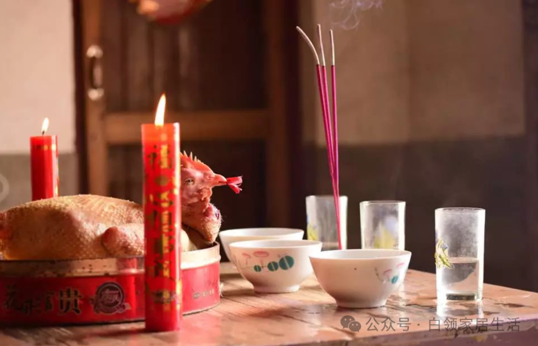 春节冷知识 为什么除夕要点蜡烛放关门炮，初一早上再放开门炮？