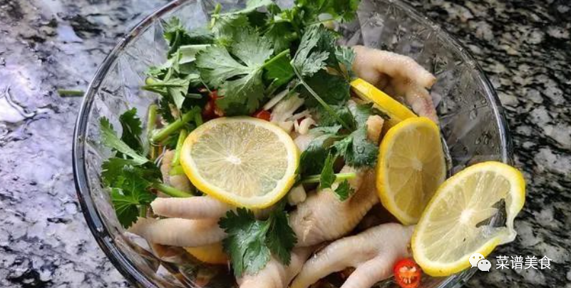 柠檬鸡爪的做法和配料，分享家庭做法，简单开胃又好吃