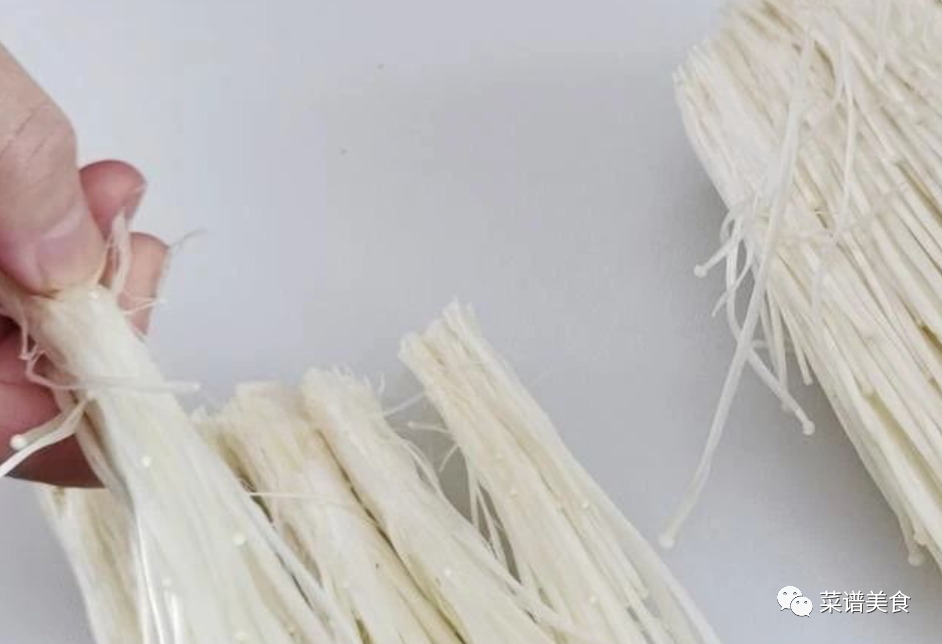 香酥金针菇的做法，终于知道金针菇怎么做好吃了