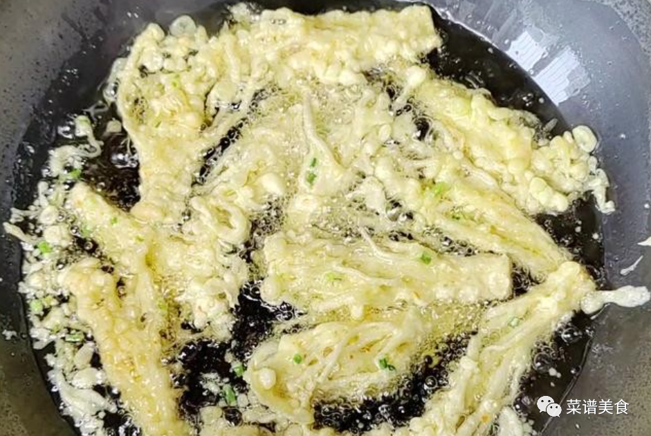 香酥金针菇的做法，终于知道金针菇怎么做好吃了