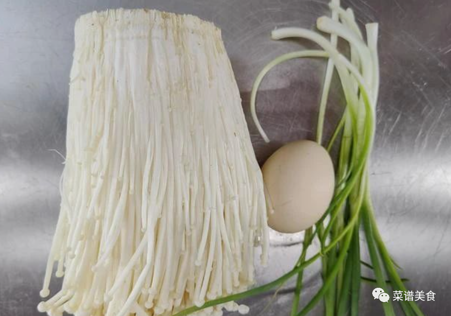 香酥金针菇的做法，终于知道金针菇怎么做好吃了