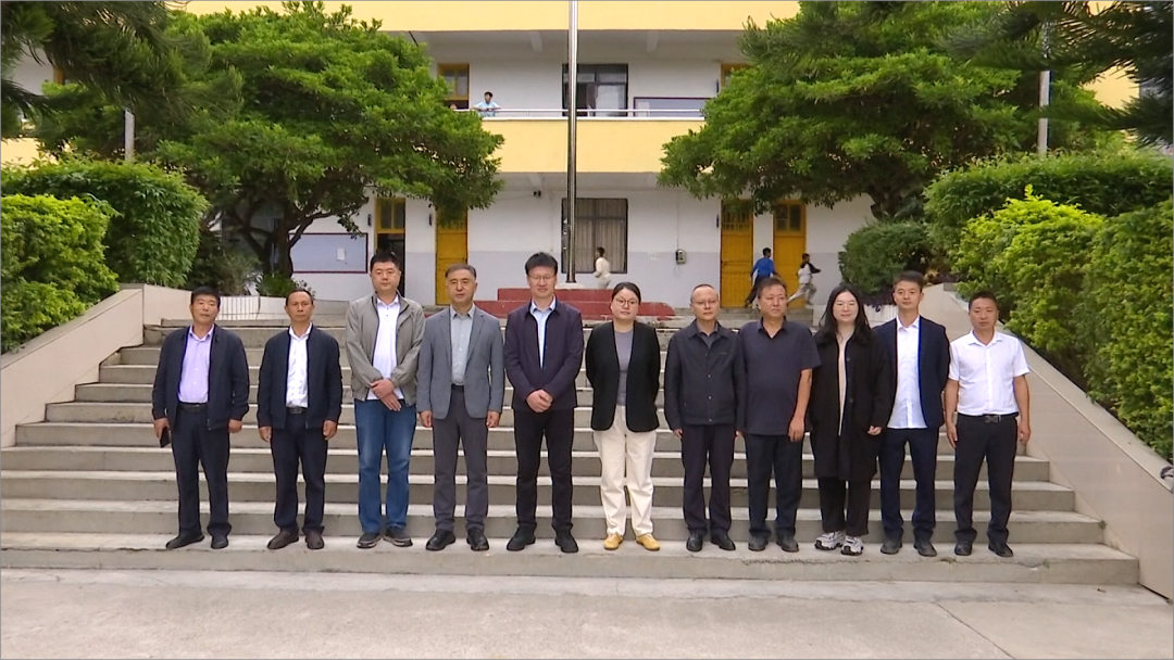 民进宁夏区委会到安龙开展教育帮扶调研