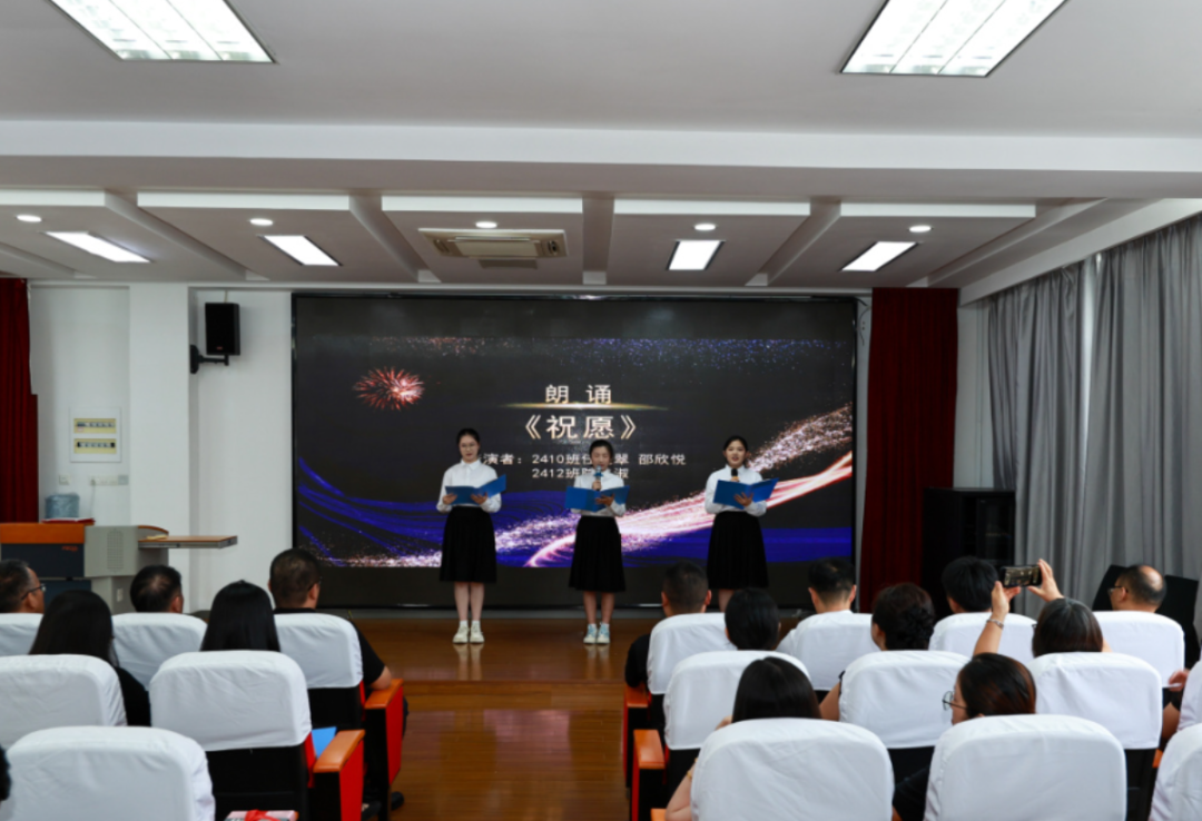 朗诵.jpg