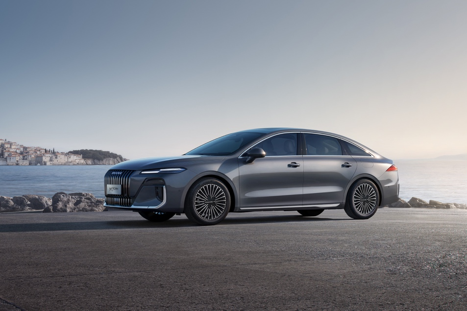 全球首发豆包深度思考大模型及场景，荣威M7 DMH“最具活人感”车机引爆广州车展！