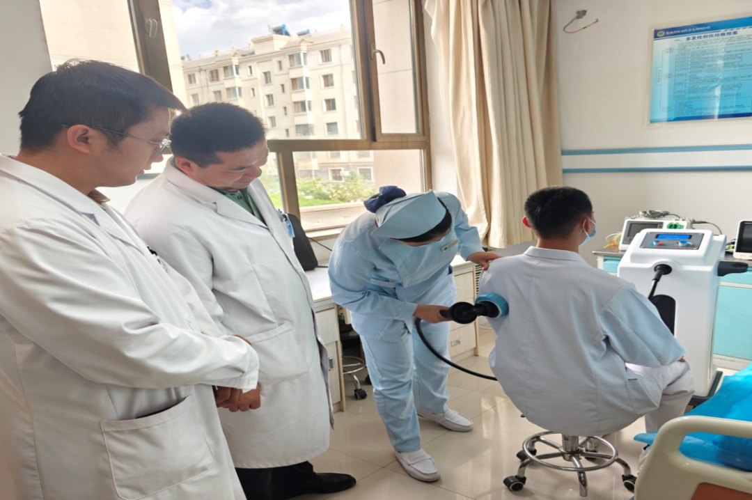 排痰仪器怎么样【科室动态】从“设备赋能”到“知识充电”：以学促用，精准施救_https://www.jmylbn.com_新闻资讯_第4张