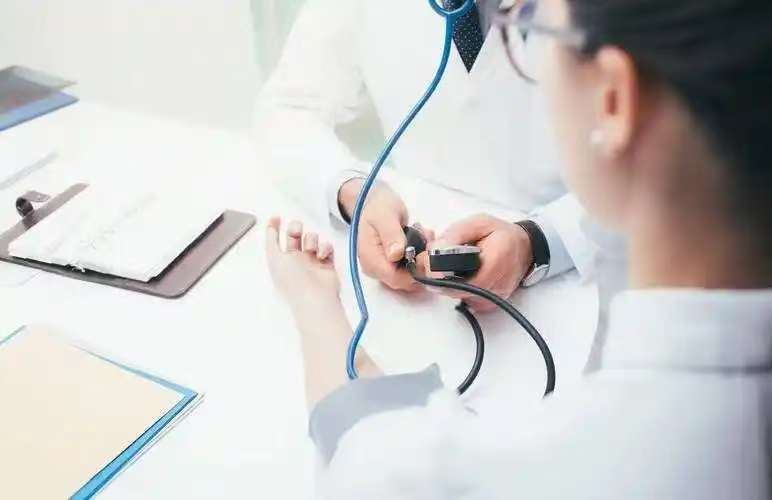 动态血压怎么佩带【健康知识】24小时动态血压监测，真实了解您的血压！_https://www.jmylbn.com_新闻资讯_第1张