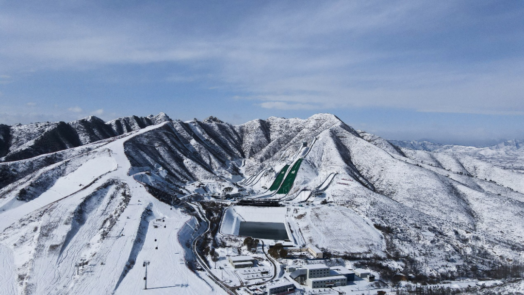 暢遊河北京西南國字號滑雪勝地到保定瘋滑雪躍