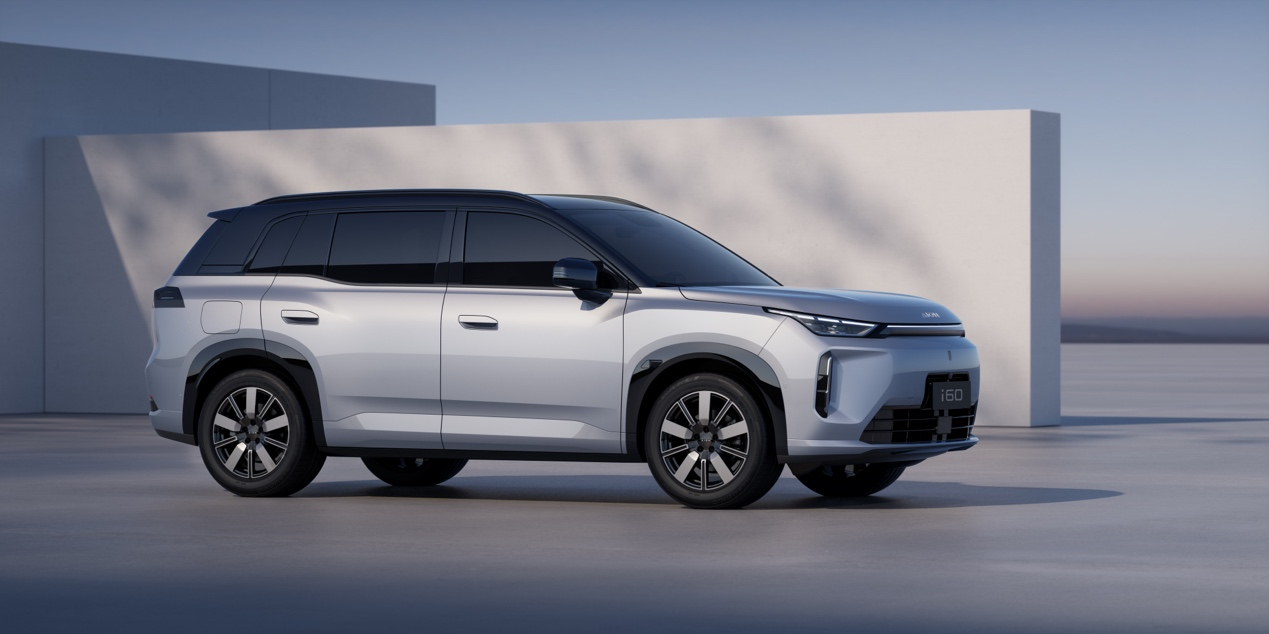 纯电增程双动力，大五座家用SUV埃安i60开启预售