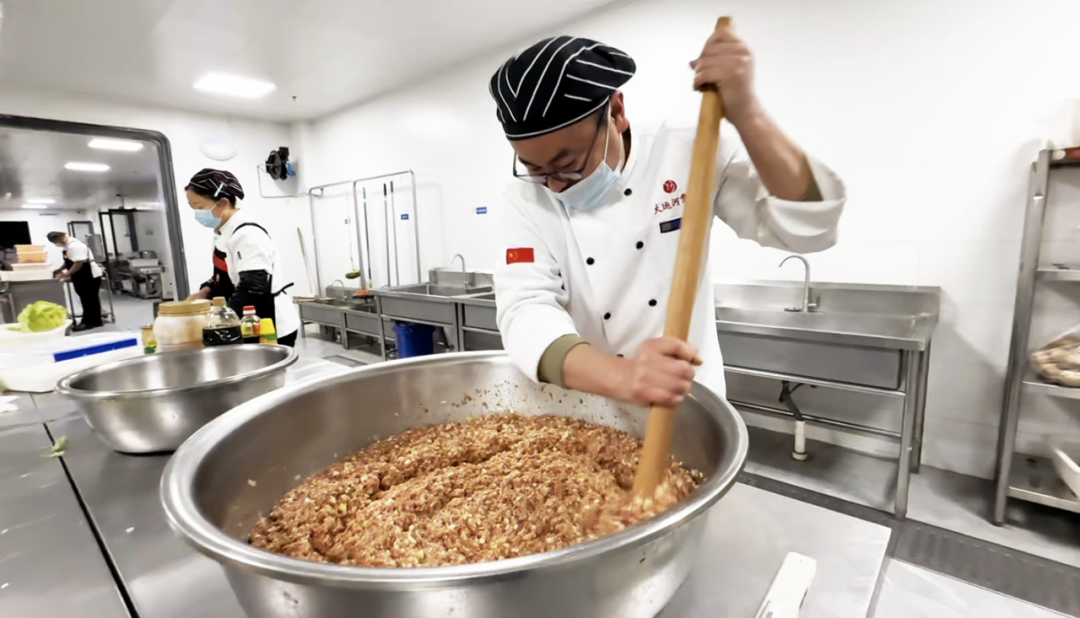 喜迎元旦，情暖校园——山东运河职业中专元旦包水饺活动(图30)