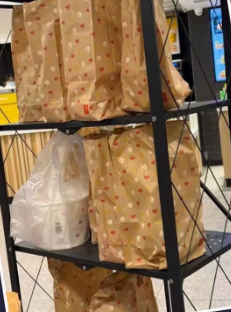 Hong Kong McDonald's Voucher Winner Shares ¥10,000 With Strangers