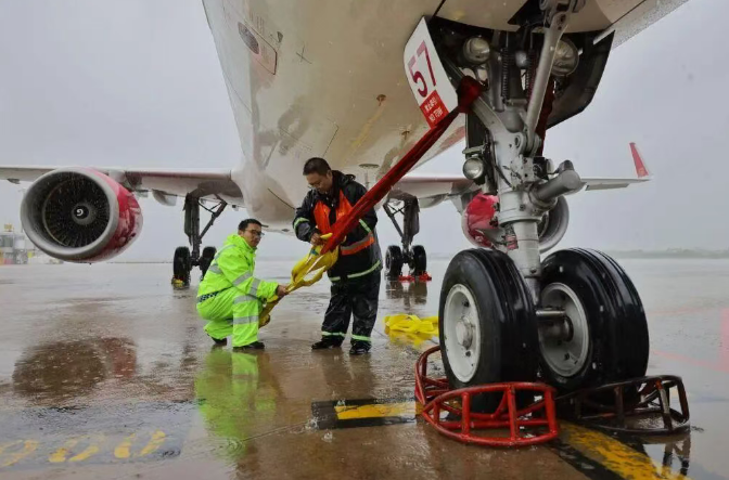 Singapore-Wenzhou Flight Hit by Severe Turbulence for Over an Hour Due to Typhoon