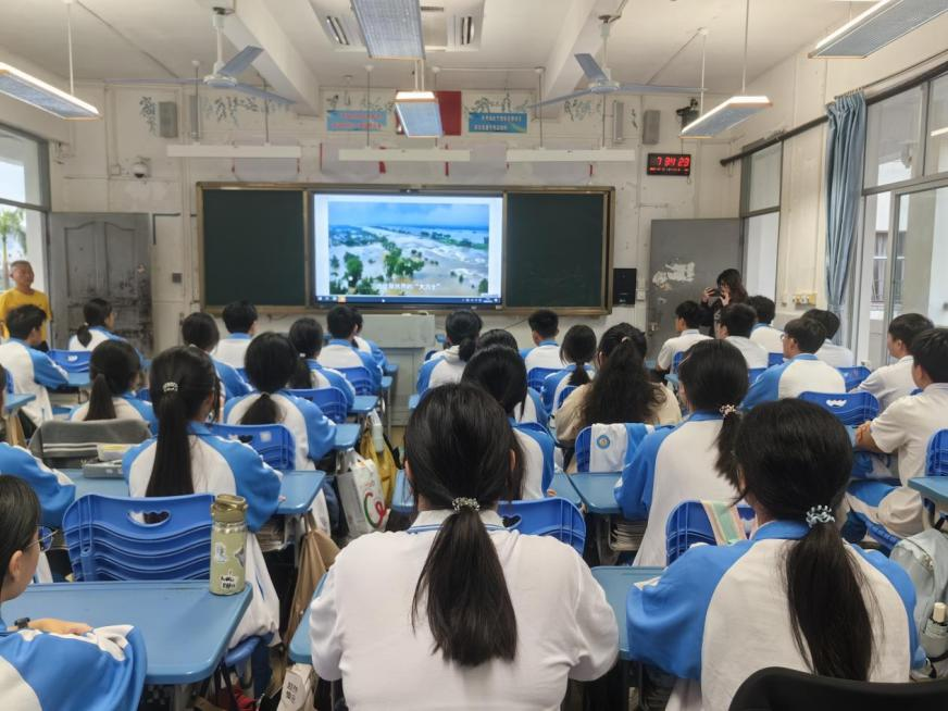 海口实验学校高中部_海口实验中学高中部_海口市实验中学高中部