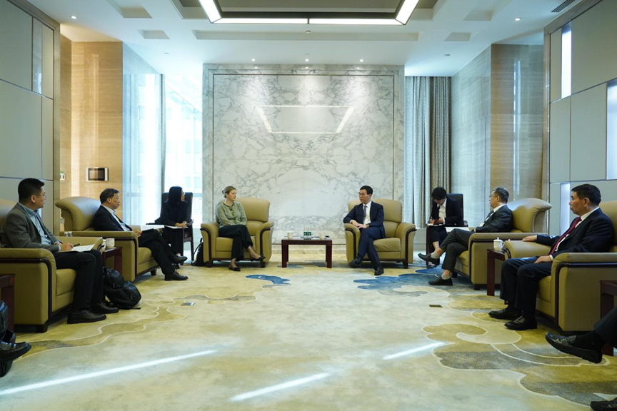 中國黃金集團副總經理趙占國先生會見安百拓集團領導并達成戰略合作