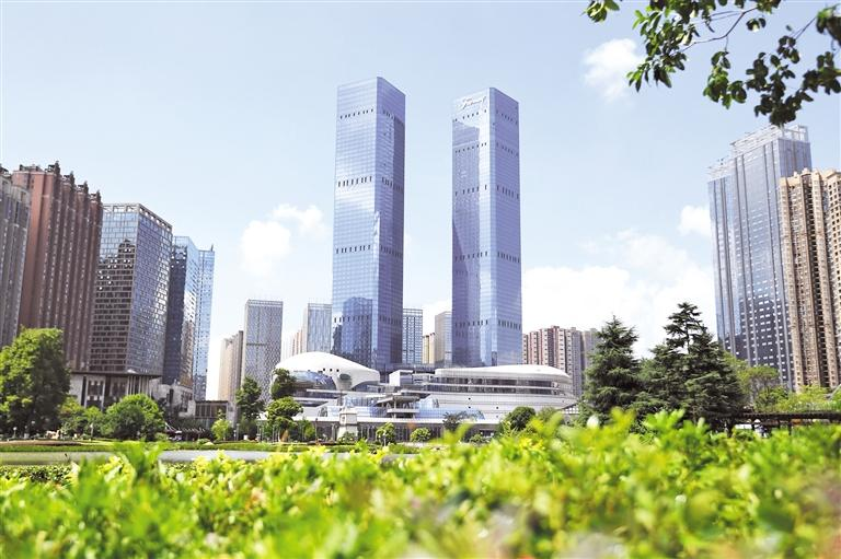 贵州日报关注南明区拔节生长向新而行