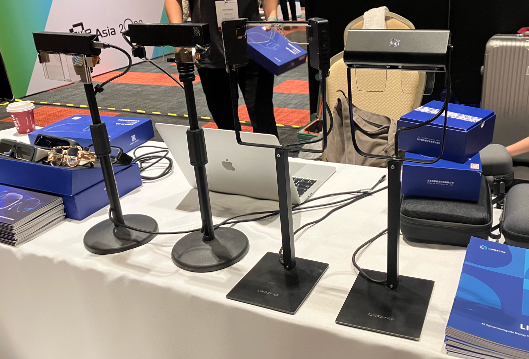 AW60Pro重出山、2D-60实力吸睛，灵犀微光AWE新加坡之行顺利落幕