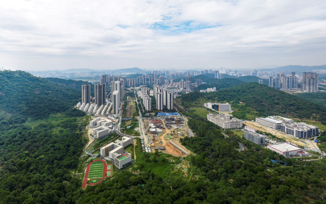 黄埔保利锦上签约广大附中，在售户型86-135㎡三至四房!